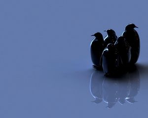 Preview wallpaper penguins, toys, shine, reflection