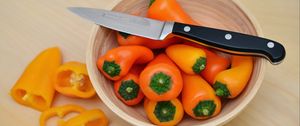 Preview wallpaper pepper, knife, vegetables