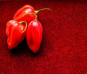 Preview wallpaper peppers, chilli, spicy, red