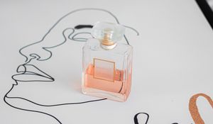 Preview wallpaper perfume, bottle, picture