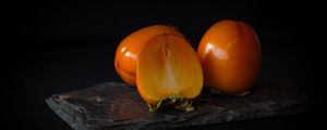 Preview wallpaper persimmon, fruit, ripe, slice