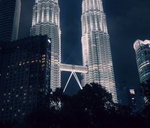 Preview wallpaper petronas towers, kuala lumpur, malaysia, illumination