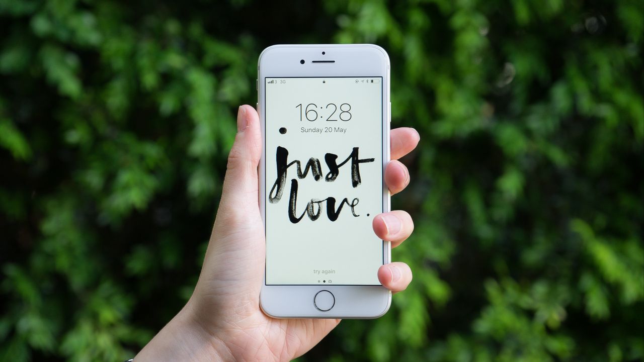 Wallpaper phone, hand, text, phrase, love