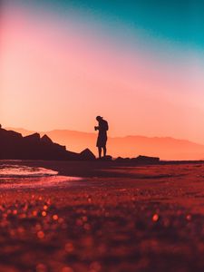 Preview wallpaper photographer, lonely, silhouette, sunset, pink