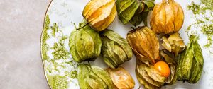 Preview wallpaper physalis, berries, fruits, plate