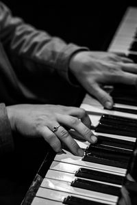 Preview wallpaper piano, keys, hands, music, black and white