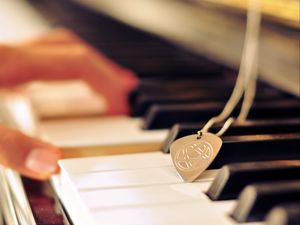 Preview wallpaper piano, keys, hands, music, mediator