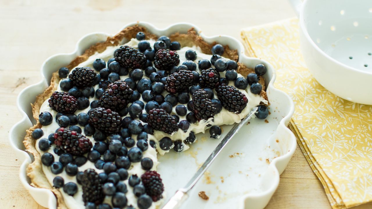 Wallpaper pie, blueberry, blackberry, cheesecake