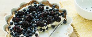 Preview wallpaper pie, blueberry, blackberry, cheesecake