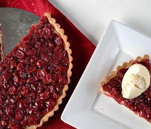 Preview wallpaper pie, sweet, batch, berry, cherry, piece