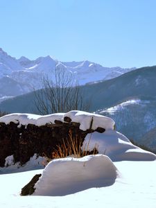 Preview wallpaper piedmont, italy, snow, snowdrifts, winter, look, mountains, clearly