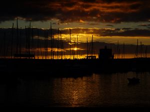 Preview wallpaper pier, building, boats, twilight, dark