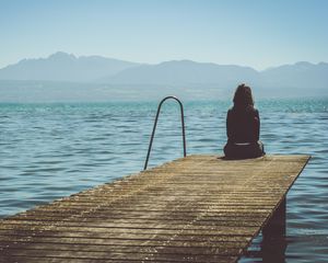 Preview wallpaper pier, girl, sea, solitude