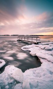 Preview wallpaper pier, ice floe, ice, horizon, helsinki, finland