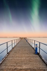 Preview wallpaper pier, northern lights, horizon, sky, stars