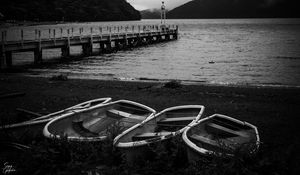 Preview wallpaper pier, river, mountains, boats, black and white