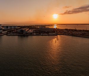 Preview wallpaper pier, sea, horizon, sunset