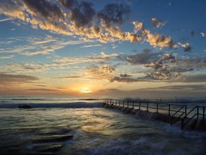 Preview wallpaper pier, sea, waves, landscape, nature, horizon