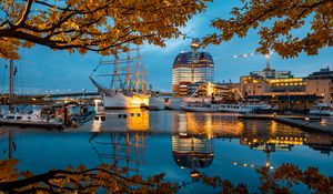 Preview wallpaper pier, ship, boats, water, reflection