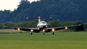 Preview wallpaper pilatus pc-12, plane, taking off, light