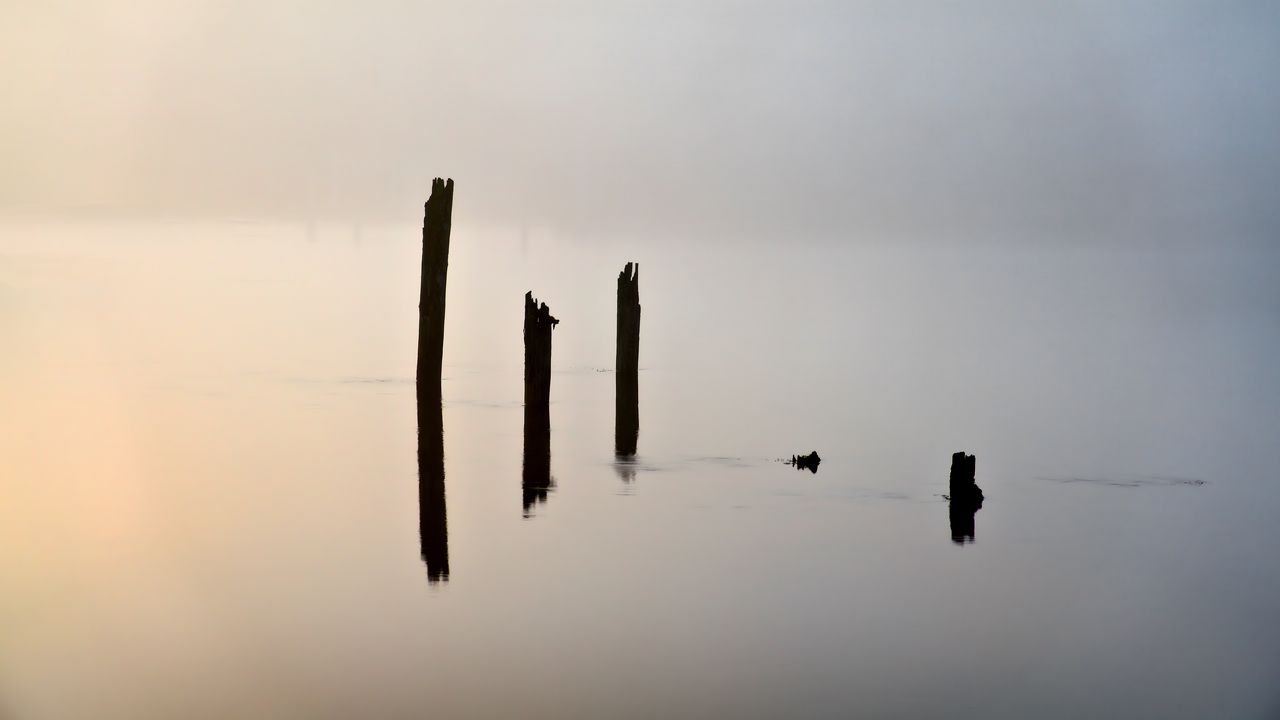 Wallpaper pilings, lake, water, minimalism