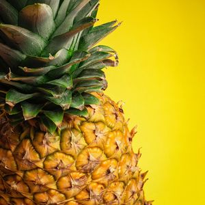 Preview wallpaper pineapple, fruit, tropical, yellow