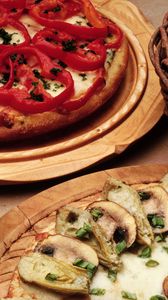 Preview wallpaper pizza, mushrooms, pepper, oil, garlic