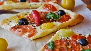 Preview wallpaper pizza, vegetables, olives, peppers, cheese