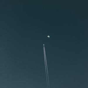 Preview wallpaper plane, moon, sky, minimalism, flight, trace