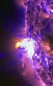 Preview wallpaper planet, explosion, purple, space