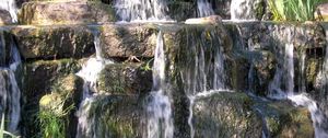 Preview wallpaper plates, stream, water, grass, shadows, stones, queen marys garden