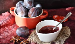 Preview wallpaper plum, jam, fruit, dishes