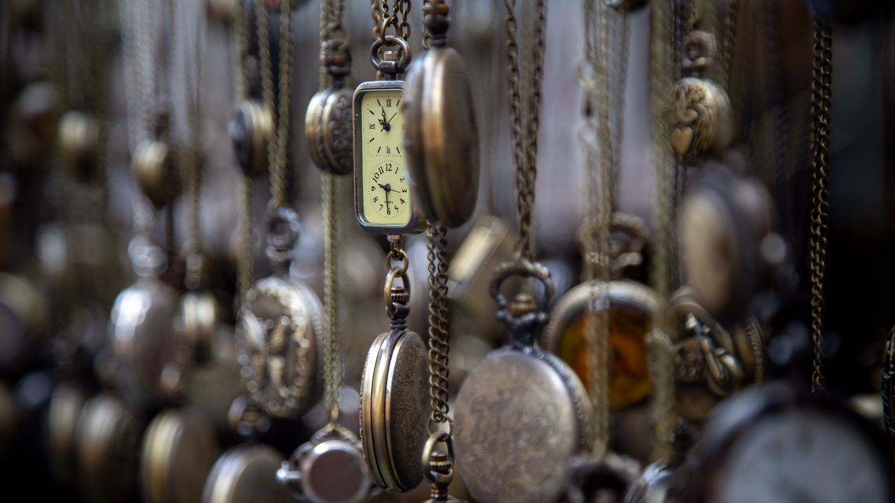 Wallpaper pocket watch, vintage, collection