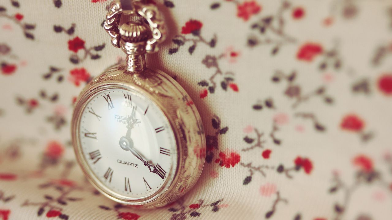 Wallpaper pocket watches, style, convenience