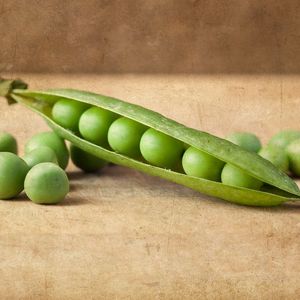 Preview wallpaper pod, green, peas, grains