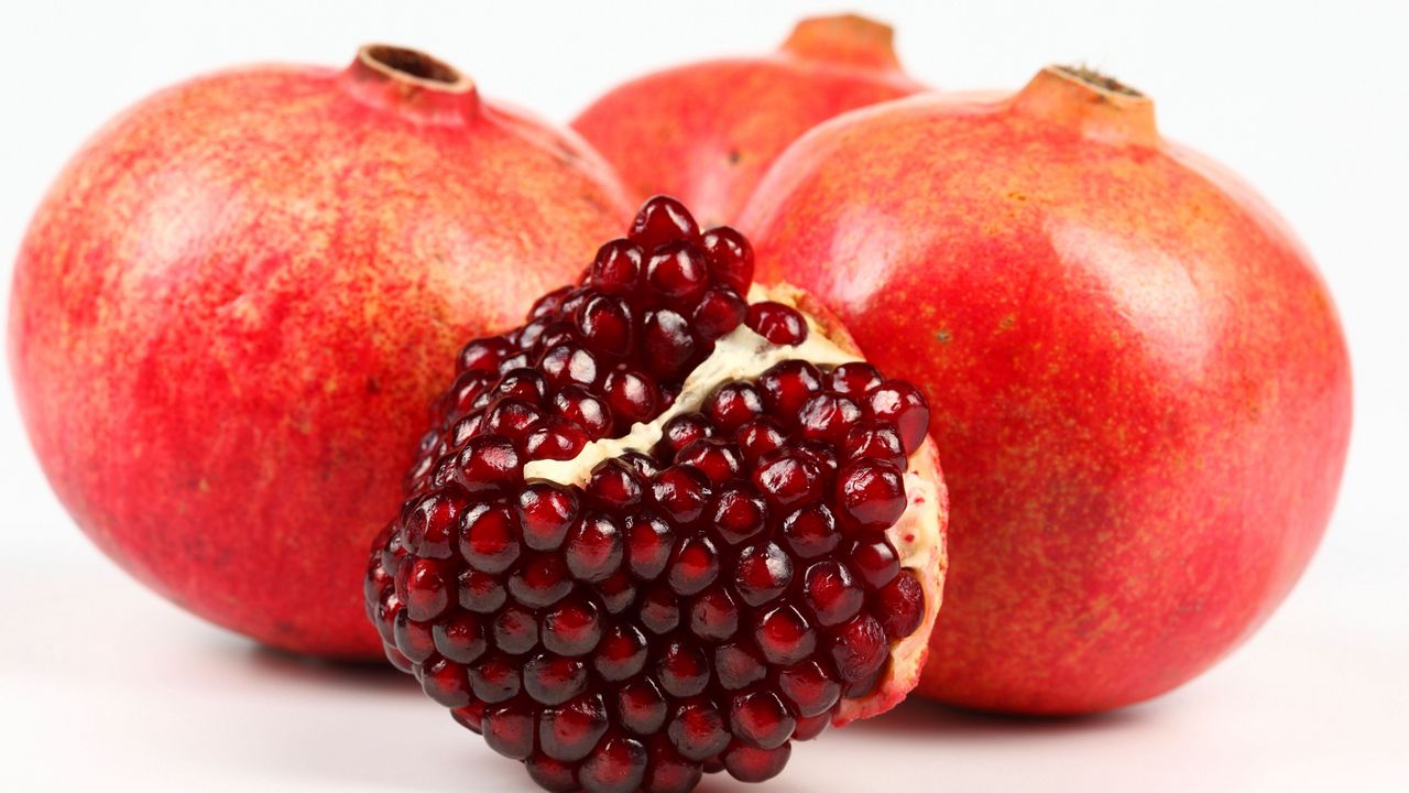 Wallpaper pomegranate, berries, fruit, ripe, juicy