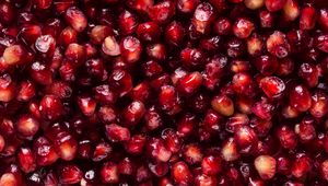 Preview wallpaper pomegranate, fruit, berries, many