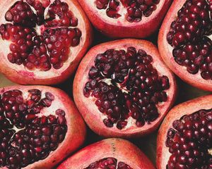 Preview wallpaper pomegranate, fruit, berries, ripe