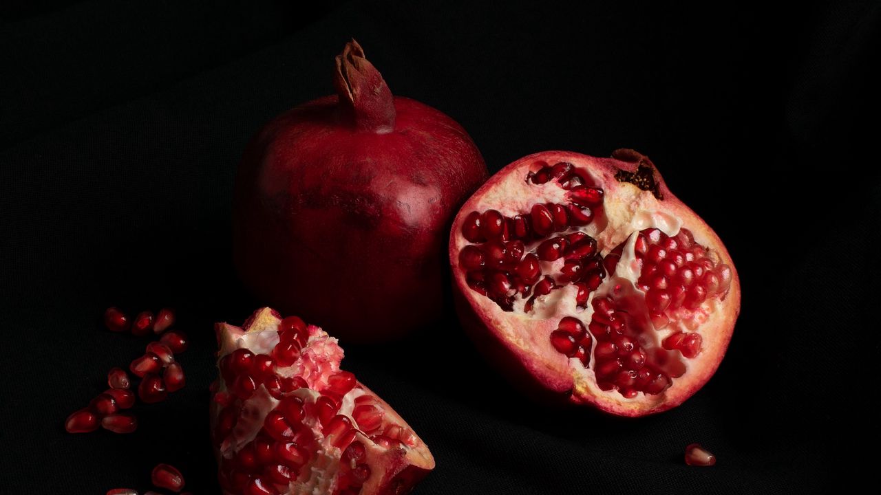 Wallpaper pomegranate, fruit, dark, black