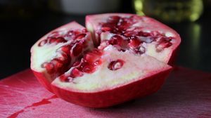 Preview wallpaper pomegranate, fruit, slice, juicy
