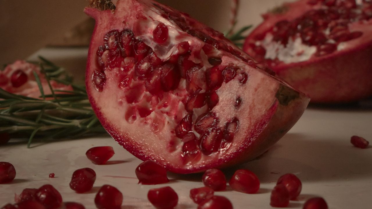 Wallpaper pomegranate, fruit, slices, red, boxes, branches