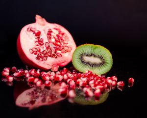 Preview wallpaper pomegranate, kiwi, fruit