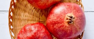 Preview wallpaper pomegranates, fruit, basket