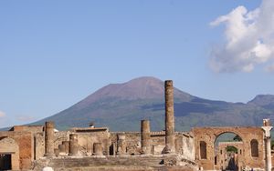 Preview wallpaper pompei, italy, ruins