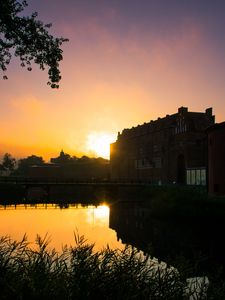 Preview wallpaper pond, buildings, silhouettes, sunset