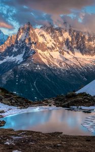 Preview wallpaper pond, mountains, snow