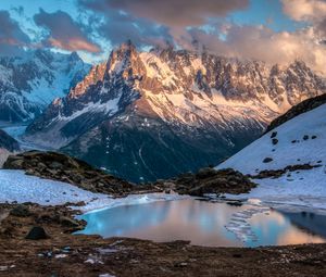 Preview wallpaper pond, mountains, snow