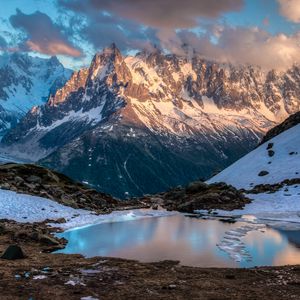 Preview wallpaper pond, mountains, snow