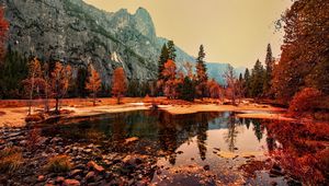 Preview wallpaper pond, trees, mountains, autumn