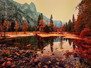 Preview wallpaper pond, trees, mountains, autumn